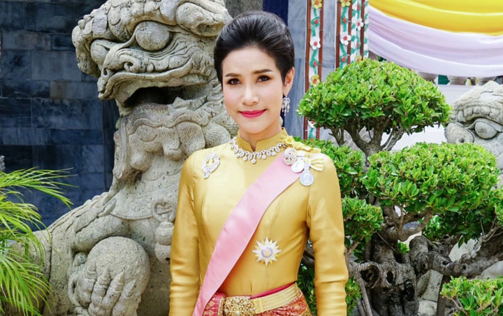 Gelar Selir Raja Thailand Dicopot Karena Tak Setia dan