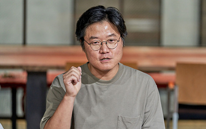 Munculnya PD Na Young Seok Sebagai Cameo di Hospital Playlist Sukses Mengundang Tawa 1 PD Na Young Seok sebagai cameo di Hospital Playlist