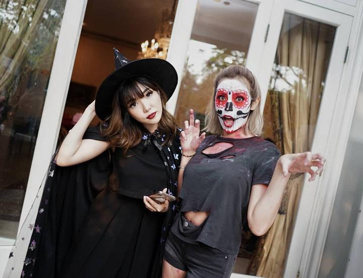 Mamah-Mamah Cantik Ikutan Halloween Nih