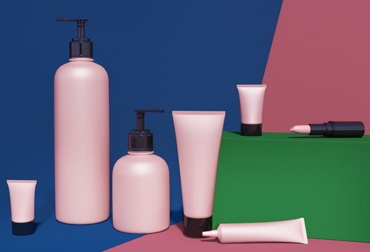 Perhatikan Kemasan Produk Kosmetik yang Kamu Beli untuk Memastikan Keamanannya