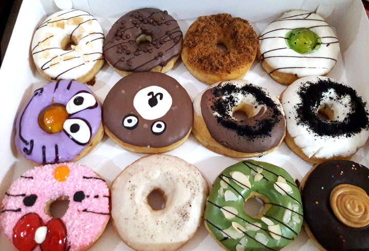 Donat Madu, Oleh-Oleh Khas Bandung yang Kenyal dan Gurih