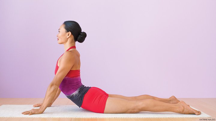Cobra Stretch Yang Membuat Otot Punggung Kalian Lega