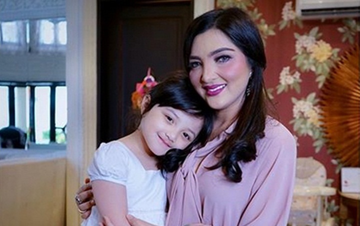 Beredar Foto Masa Kecil Ashanty Bak Fotocopy Arsy Bikin Terkejut