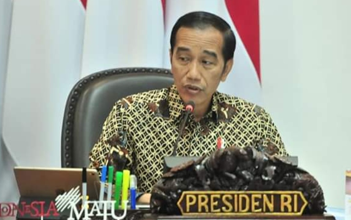 Singgung Gedung SD Ambruk, Jokowi Geram Akhir Tahun Masih Ada Proses Tender