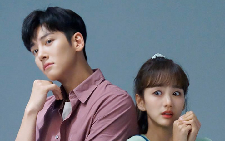 Ji Chang Wook dan Won Jin Ah Tidak Seromantis di Melting Me Softly Ketika Syuting Adegan Seluncur Es