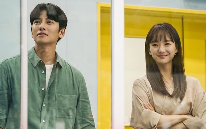 Ciuman Ji Chang Wook dan Won Jin Ah di Kamar 'Melting Me Softly' Tuai Beragam Komentar