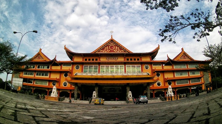Maha Vihara Maitreya Medan Merupakan Vihara Terbesar Di Indonesia