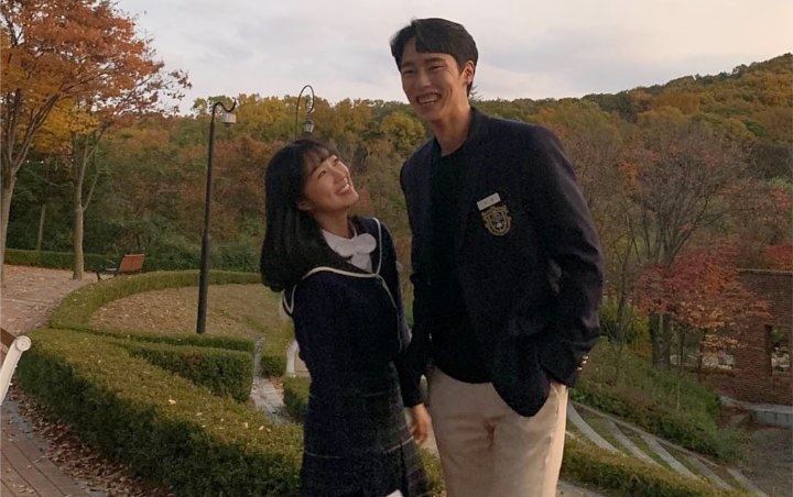 Kim Hye Yoon dan Lee Jae Wook Malu-Malu Saat Lakukan Adegan Lamaran di 'Extraordinary You'