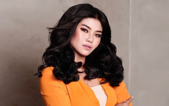 Rosa Meldianti Beri Haters Sindiran Menohok Sambil Pamer Gigi Mentereng Bak Lampu Neon