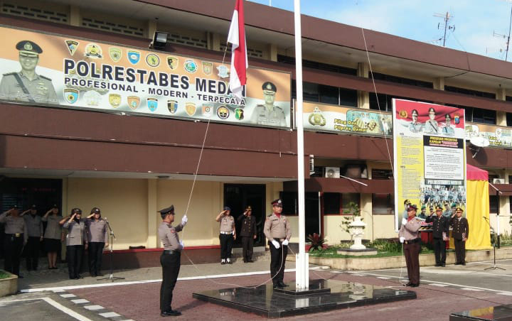 Polisi Korban Bom Polrestabes Medan Naik Pangkat