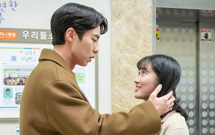 Peristiwa Romantis Lee Jae Wook dan Kim Hye Yoon di Extraordinary You Lagi-Lagi Tuai Komentar Pilu Peristiwa Romantis Lee Jae Wook dan Kim Hye Yoon di Extraordinary You Lagi-Lagi Tuai Komentar Pilu