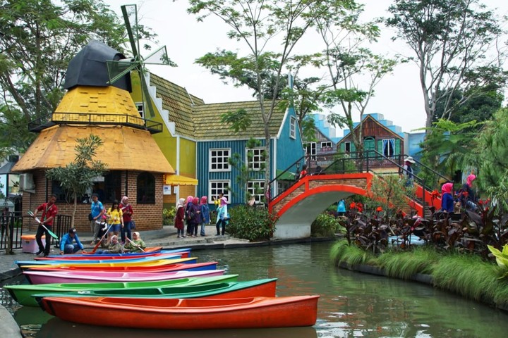 De Voyage Bogor, Miniatur Outdoor Bertema Eropa di Indonesia