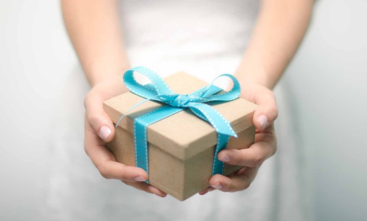 Lebih Baik Berikan Hadiah Yang Tidak Lebih Besar Dari Telapak Tangan