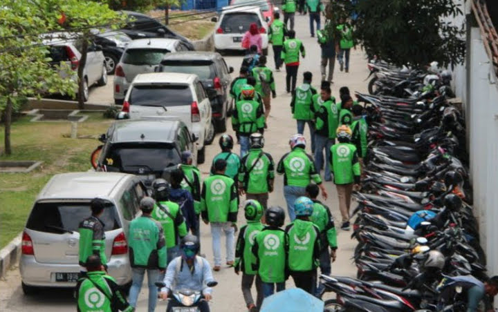 Viral Rombongan Driver Ojol Nekat Bawa Jenazah Bayi Dari Rumah Sakit, Ini Alasannya