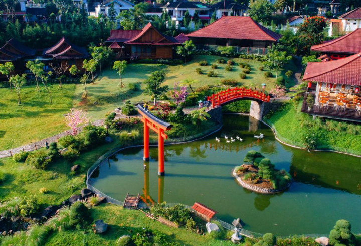Berlibur Di The Onsen Hot Spring Serasa Berada Di Jepang Padahal Di Batu, Malang
