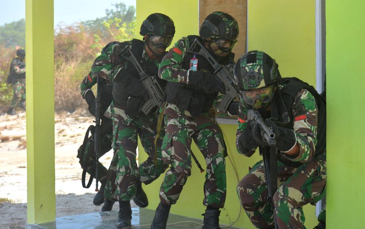Kagetkan Warga, LBH Surabaya Kecam Latihan Militer di Tengah Desa Pasuruan