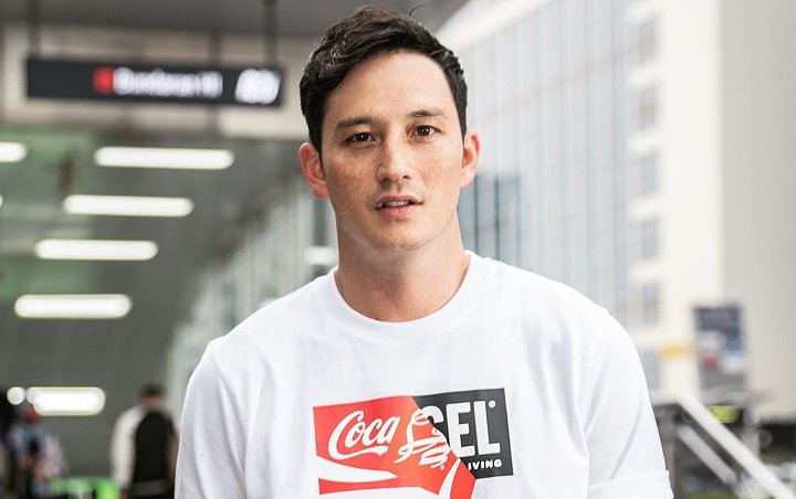 Mike Lewis Ngaku Jadi Pria Beruntung Saat Cerita Soal Kedekatan Anak Dengan Tunangannya