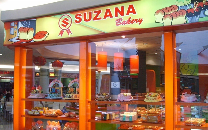 Suzana Bakery, Toko Kue Legendaris di Surabaya dengan Menu yang Cukup Lengkap