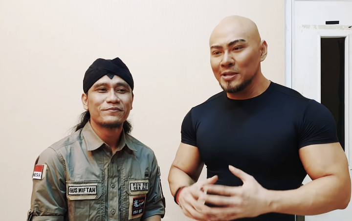  Gus Miftah Bocorkan Deddy Corbuzier Sudah Lancar Ngaji, Bakal Baca Alquran di Depan Umum