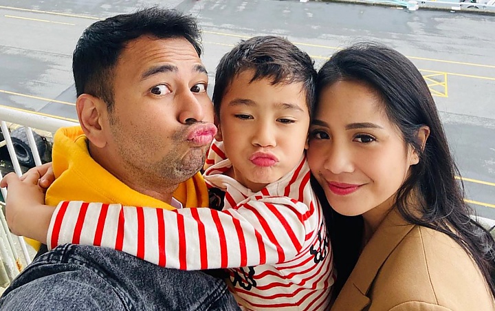 Raffi Ahmad  Marahi Asisten Saat Tas Rafathar Tertinggal 