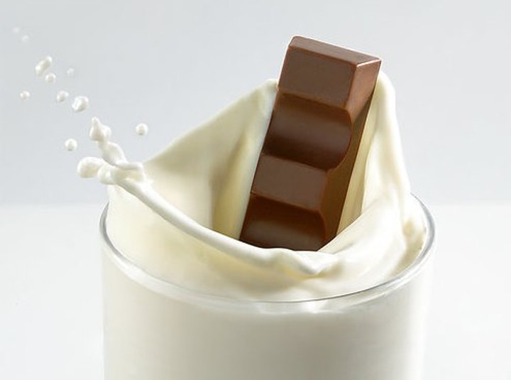 Konsumsi Cokelat dan Susu Bisa Membantu Mempercepat Kehamilan karena Mampu Meningkatkan Kesuburan