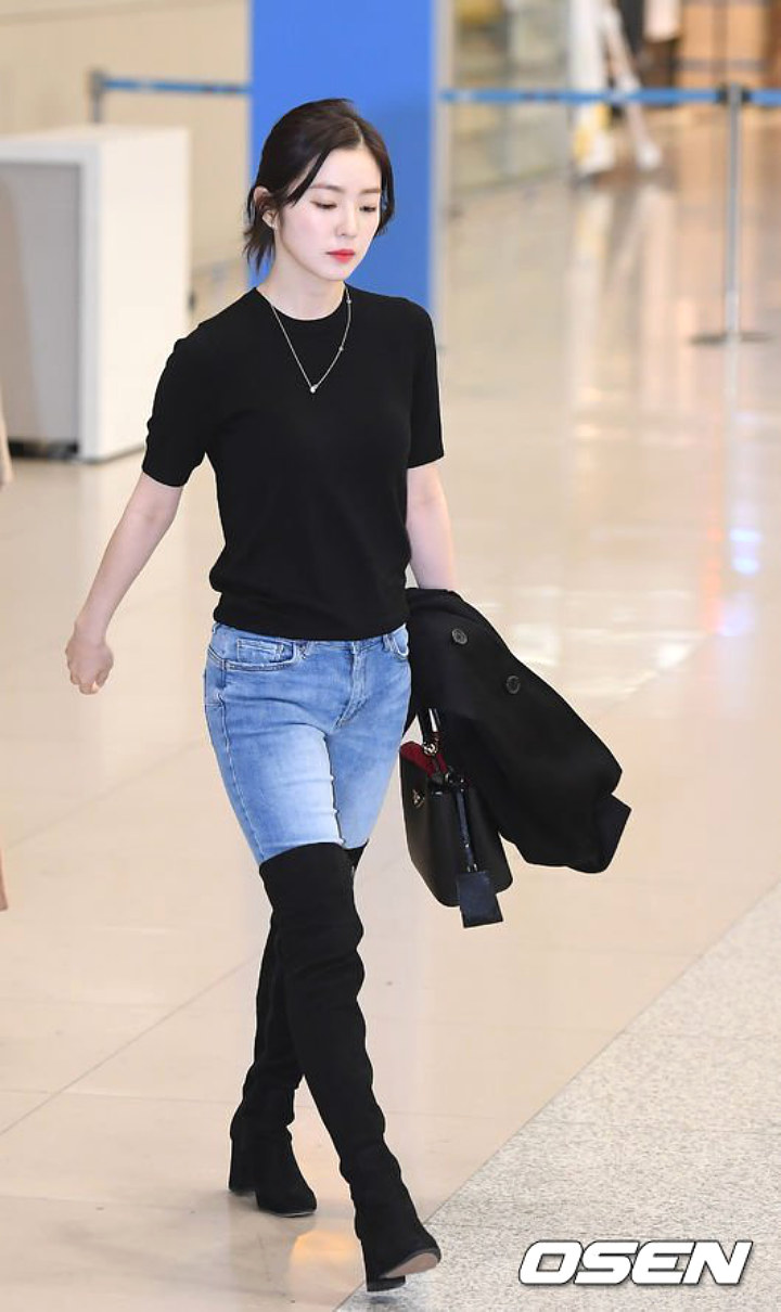 Irene Red Velvet Diolok Pendek Gara-Gara Dandanan Nya Saat Pulang Dari Vietnam