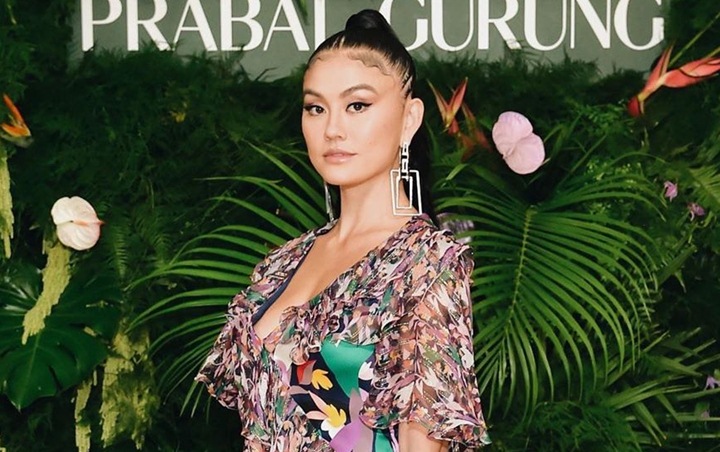 Baju Agnez  Mo  di AMAs 2022 Masuk Best Dress  dan Disorot 