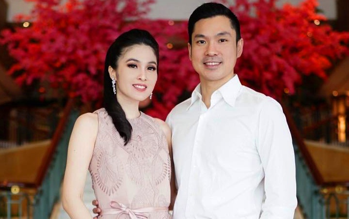 Suami Sandra Dewi Ulang Tahun Banjir Selamat, Bentuk Kue Tak Biasa Bikin Gemas