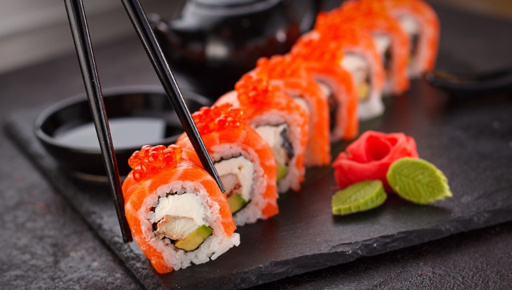 Stop Makan Sushi Atau Ikan Mentah Saat Sedang Hamil
