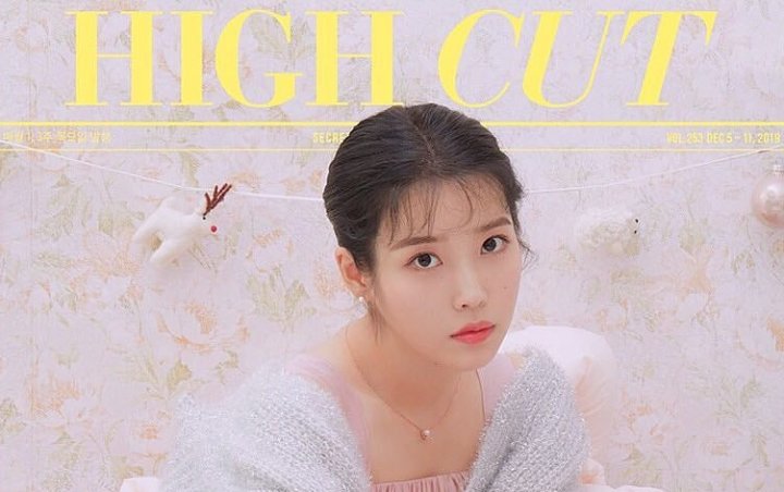 IU Indah Bak Malaikat di Pemotretan Baru, Bahas Pencapaian Tahun 2019 IU Indah Bak Malaikat di Pemotretan Baru, Bahas Pencapaian Tahun 2019