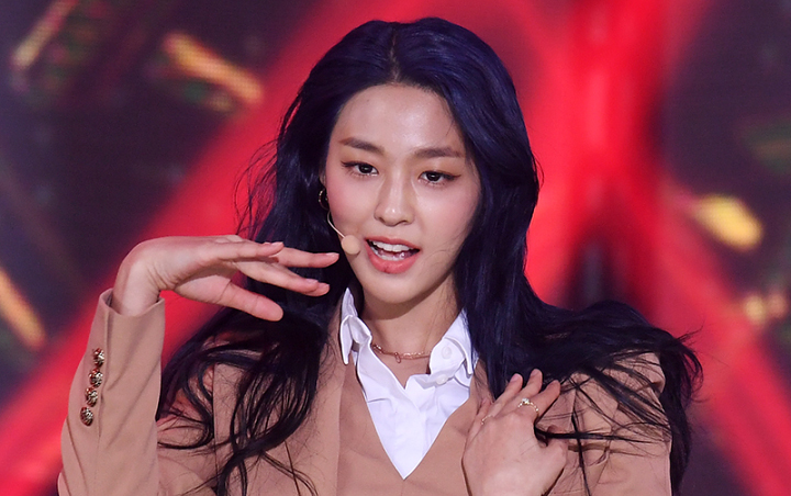 Ikuti Tren, Warna Rambut Baru Seolhyun AOA Justru Dibilang Gak Cocok