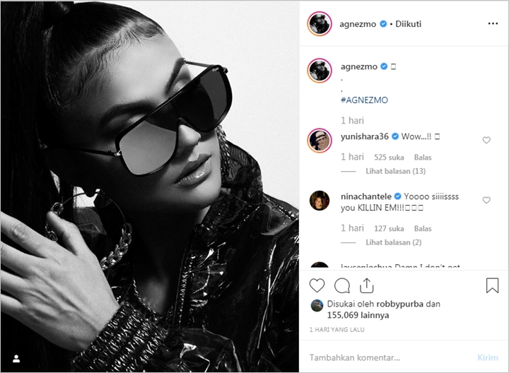 Agnes Monica Kembaran Kacamata dengan Kylie Jenner, Fans Kaget Harganya Cuma Segini