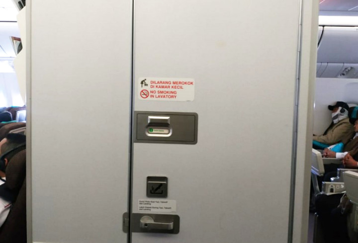 Bagian Belakang Memudahkan Ke Toilet