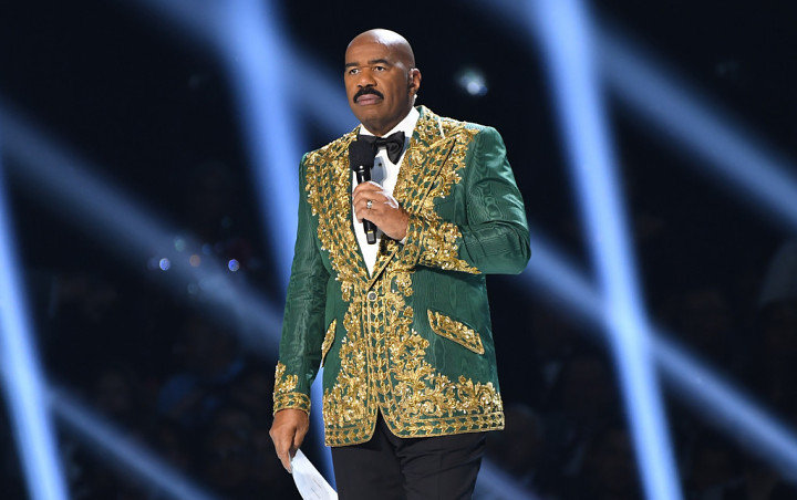 Momen Steve Harvey Salah Sebut Pemenang Kostum Terbaik Miss Universe 2019 Jadi Viral, Ini Faktanya