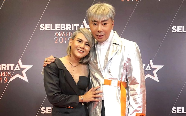 Evelin Nada Anjani Gandeng Cowok Ganteng di Jepang, Move On dari Roy Kiyoshi?