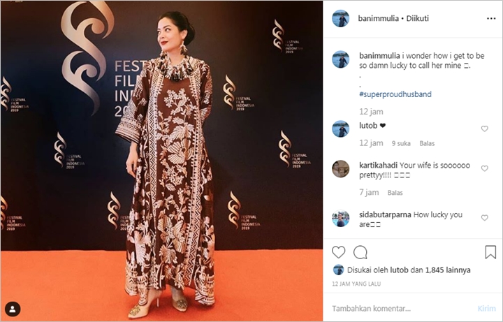 Romantisnya Sang Suami Tulis Ini Saat Unggah Foto Cantik Lulu Tobing di Acara FFI 2019