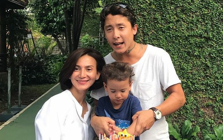 Cerai Diam-Diam, Foto Terakhir Wanda Hamidah dan Eks Suami Tampan Bareng Anak Tuai Dukungan