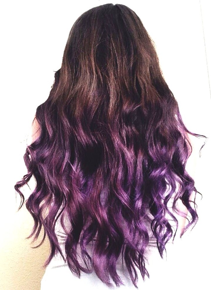 Enggak Mau Mewarnai Rambut Secara Full? Coba Saja Dip-dyed ends