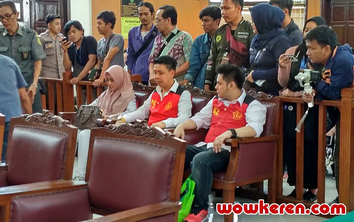 Galih Ginanjar Cs Jalani Sidang Perdana Kasus Vlog 'Ikan Asin'