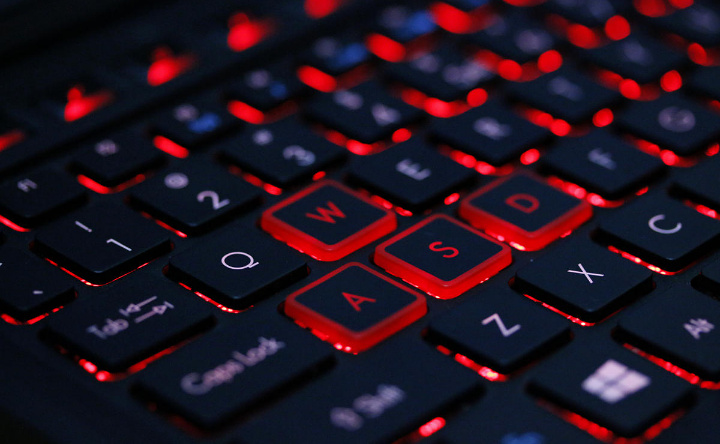 Saat Membeli Laptop Gaming, Perhatikan Keyboardnya Juga Agar Kamu Nyaman Selama Bermain Game