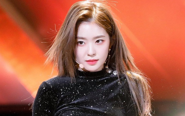 Irene Red Velvet Posting Foto Cantik Bergaya Modis, Caption 'Malas' Bikin Ngakak