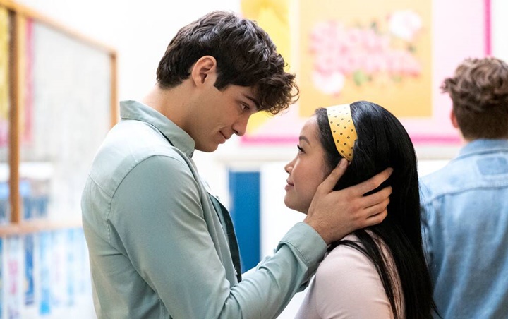 First Look 'To All the Boys: P.S. I Still Love You' Dirilis, Lara Jean Tak Lagi Bersama Peter?