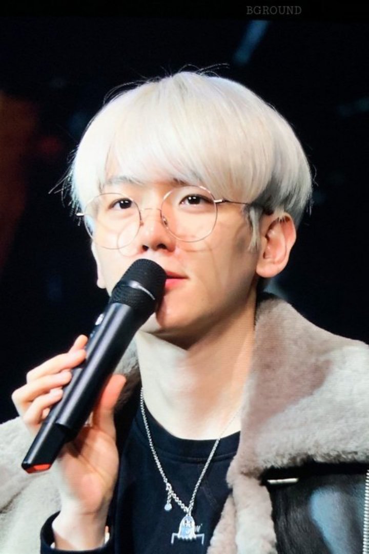 Baekhyun EXO Hadiri Fansign Tanpa Makeup, Ternyata Begini Wajah Polosnya