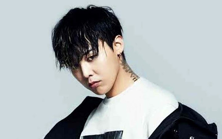 Dandanan Nyentrik G Dragon Plus Kumis dan Jenggot  Tuai 