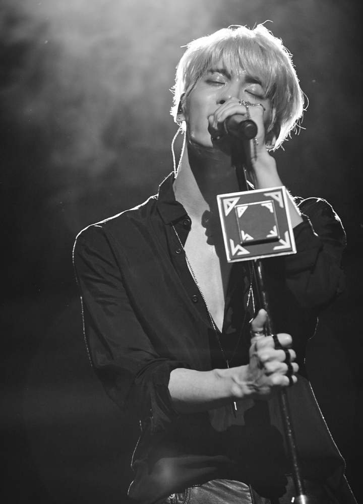 SM Entertainment Kenang Mendiang Jonghyun Lewat Tribun, Netizen Doakan Bahagia di Surga