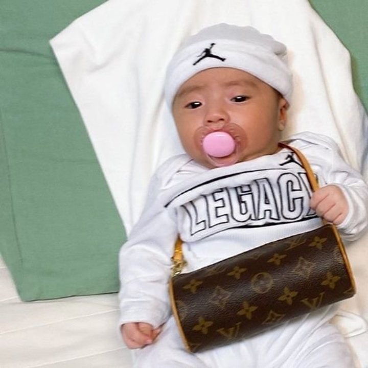Jung-A Eks After School Tuai Komentar Pedas Usai Unggah Foto Bayi Pakai Tas Louis Vuitton