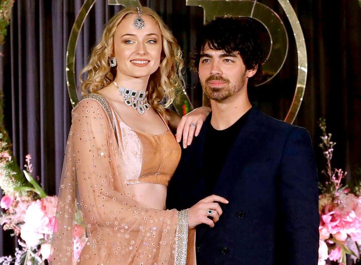 Pernikahan Sophie Turner dan Joe Jonas yang Digelar Dua Kali
