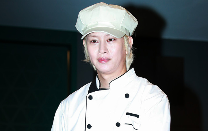 Kim Heechul Buka-Bukaan Soal Rawat Kucing Sulli, Ungkap Cerita Memilukan Ini Kim Heechul Buka-Bukaan Soal Rawat Kucing Sulli, Ungkap Cerita Memilukan Ini