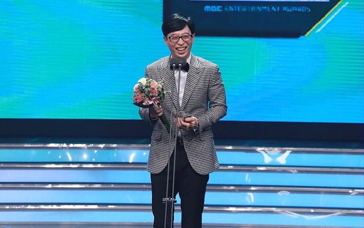 MBC Entertainment Awards 2019: Yoo Jae Seok Terharu Raih Piala Rookie Usai 29 Tahun Berkarier