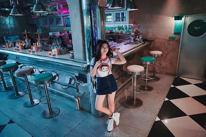 Indo Diner, Kafe Unik di Jakarta yang Instagramable Banget!